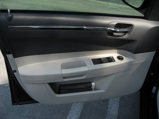 300 Aftermarket chrysler part #5