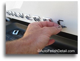 remove truck side molding remove truck side molding