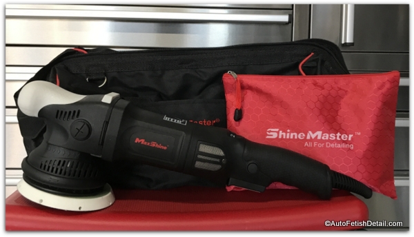 Maxshine M15 car buffer for buffing a car