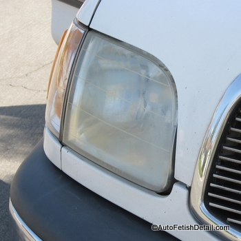 restoring plastic headlight foggy yellowing