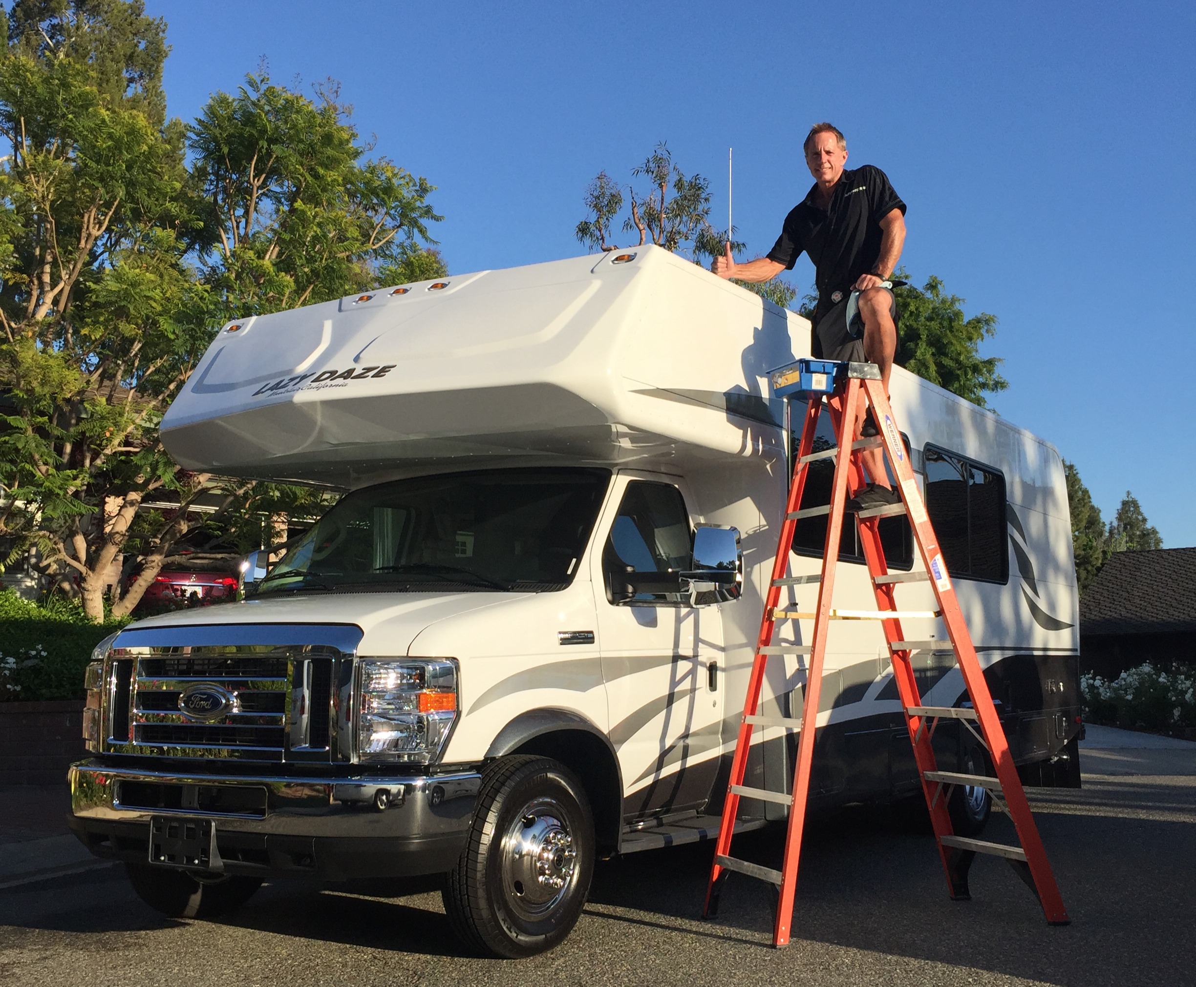 RV with gelcoat paint decals